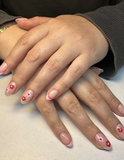 daisy nail design gel polish