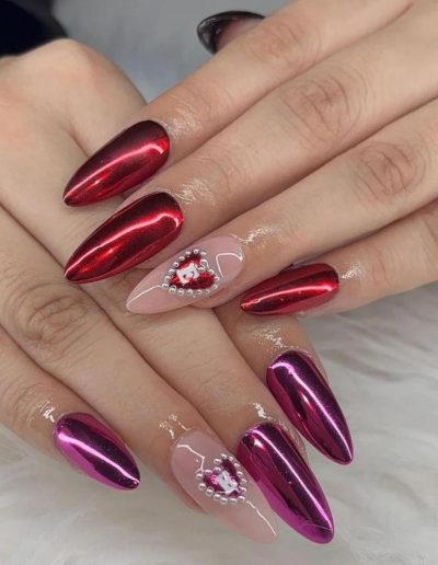 nail art with heart